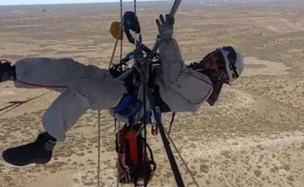 Parques eólicos: cómo trabajan los técnicos que reparan los aerogeneradores