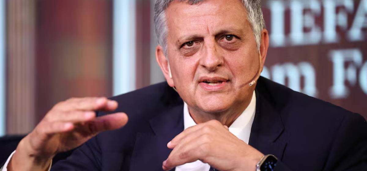 CEO de YPF advierte que no habrá baja inmediata en la nafta