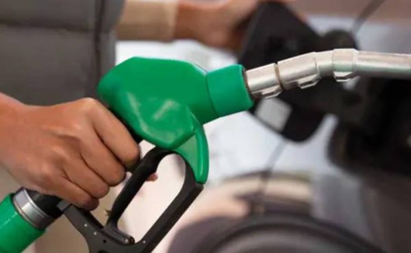 El precio de la nafta amenaza con dispararse en julio