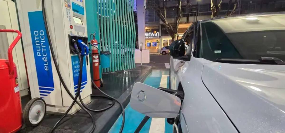 Gobierno reabre cupo para importar híbridos y eléctricos