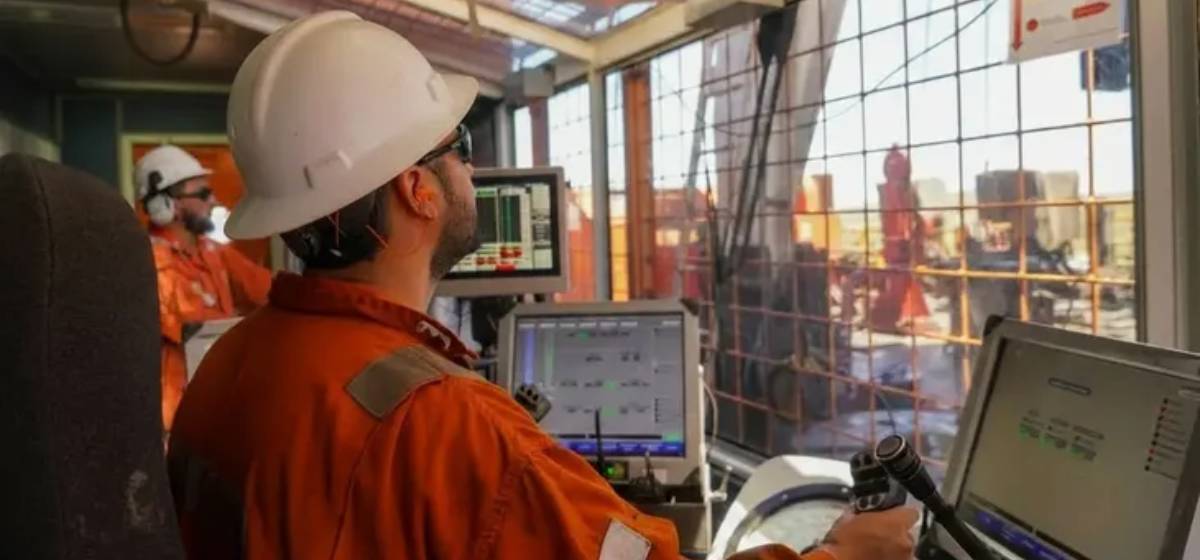 Primeros egresados del IVM responden a escasez de talento