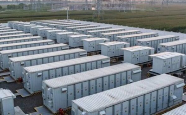 USD 700 millones para mega baterías que refuerzan el sistema eléctrico