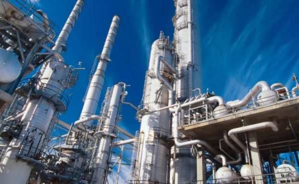 YPF construirá mega planta de gas para Argentina LNG