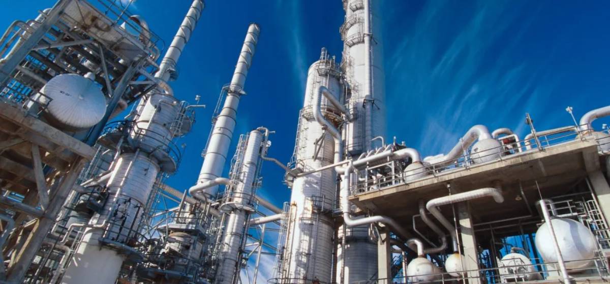 YPF construirá mega planta de gas para Argentina LNG