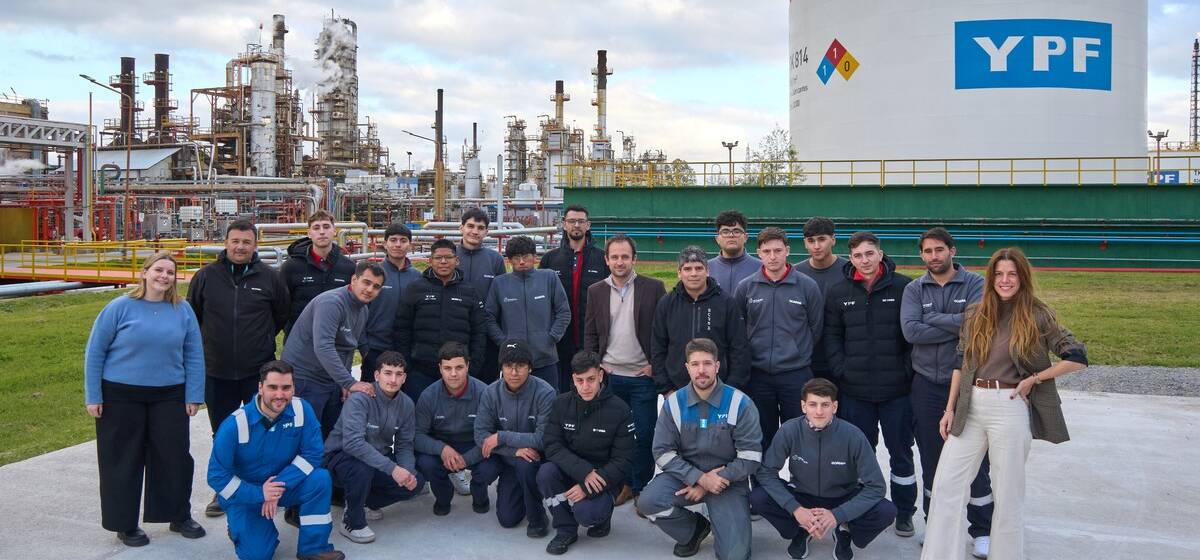 YPF y Scania acercan la industria a estudiantes técnicos
