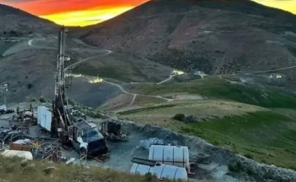 Gobierno eliminó monitoreo ambiental y participación ciudadana en minería generando críticas sobre control y sustentabilidad