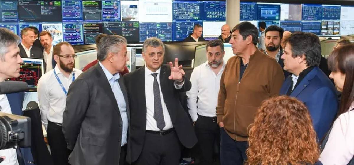 YPF monitorea más de 2.000 pozos en Vaca Muerta con IA, drones y conectividad satelital de Starlink