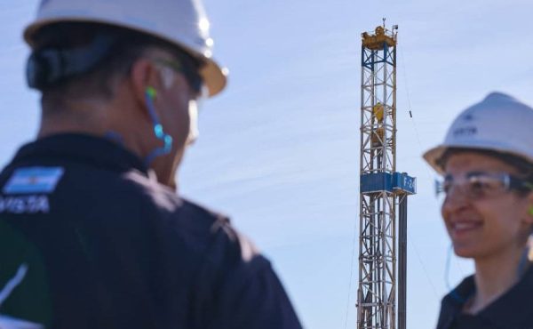 Vaca Muerta inicia el reporte obligatorio de metano para avanzar hacia un sello verde de producción